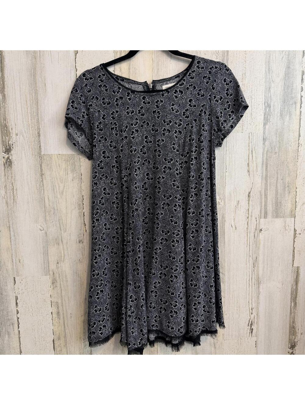 Silence + Noise Women’s Small Black White Floral Swing Dress